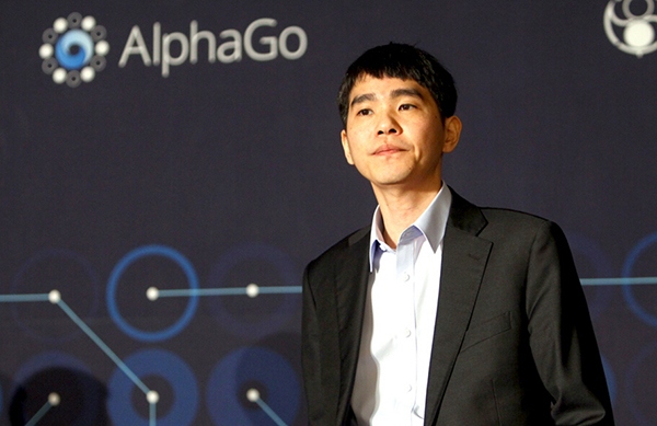 人工智能机器人AlphaGo进军医疗保健领域
